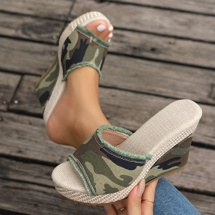 Amara | Chic & Comfortable Slides