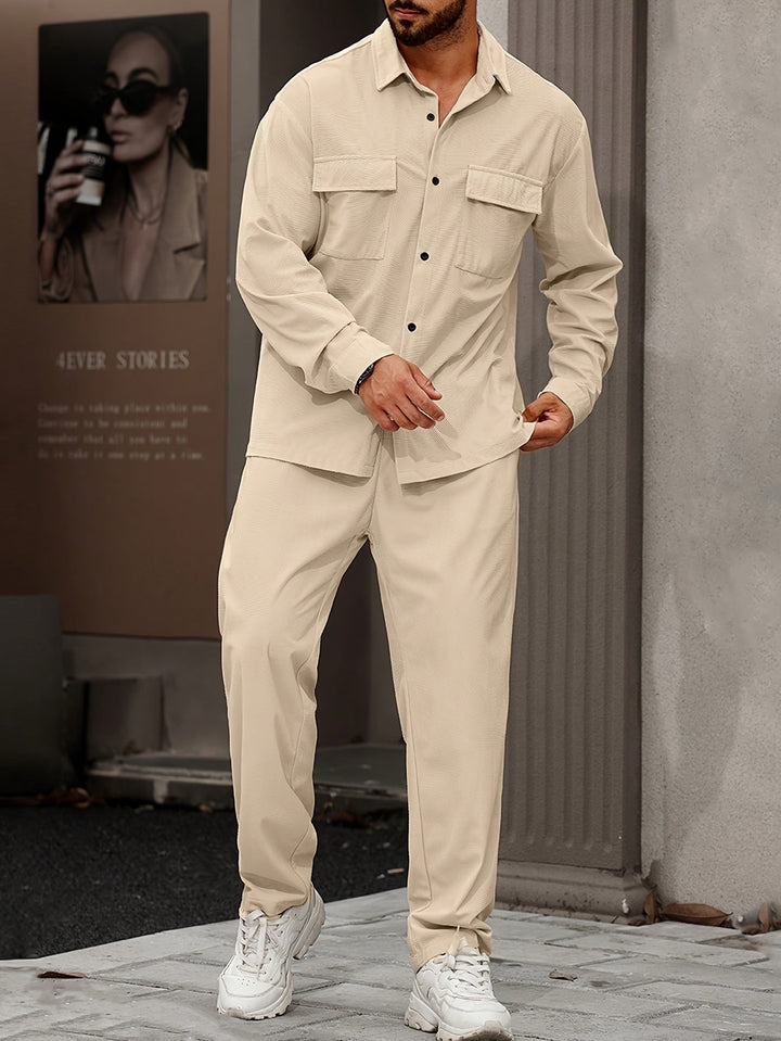 CLARIX | Tenue d'été décontractée avec chemise à col cranté et pantalon