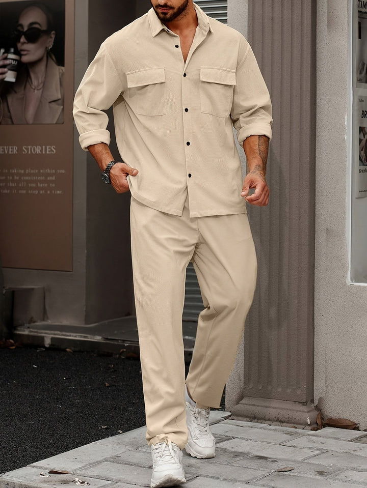 CLARIX | Tenue d'été décontractée avec chemise à col cranté et pantalon